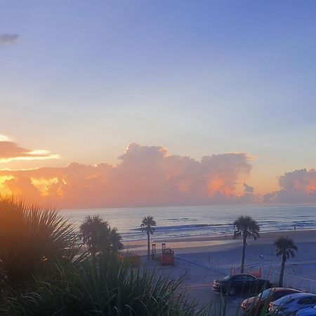 Beachside Bliss Ocean Views & Endless Fun Daytona Beach! Exterior foto