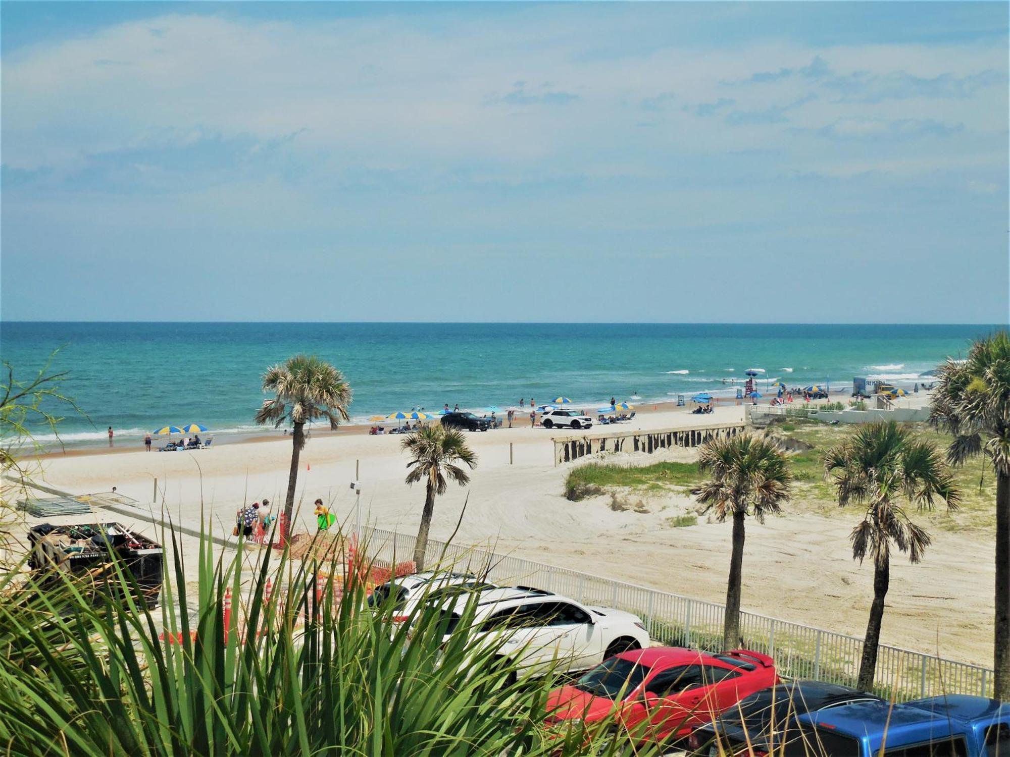 Beachside Bliss Ocean Views & Endless Fun Daytona Beach! Exterior foto